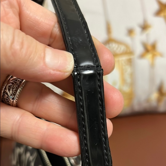 Coach Black and White and dark Olive  Signature Shoulder Bag - Picture 10 of 12